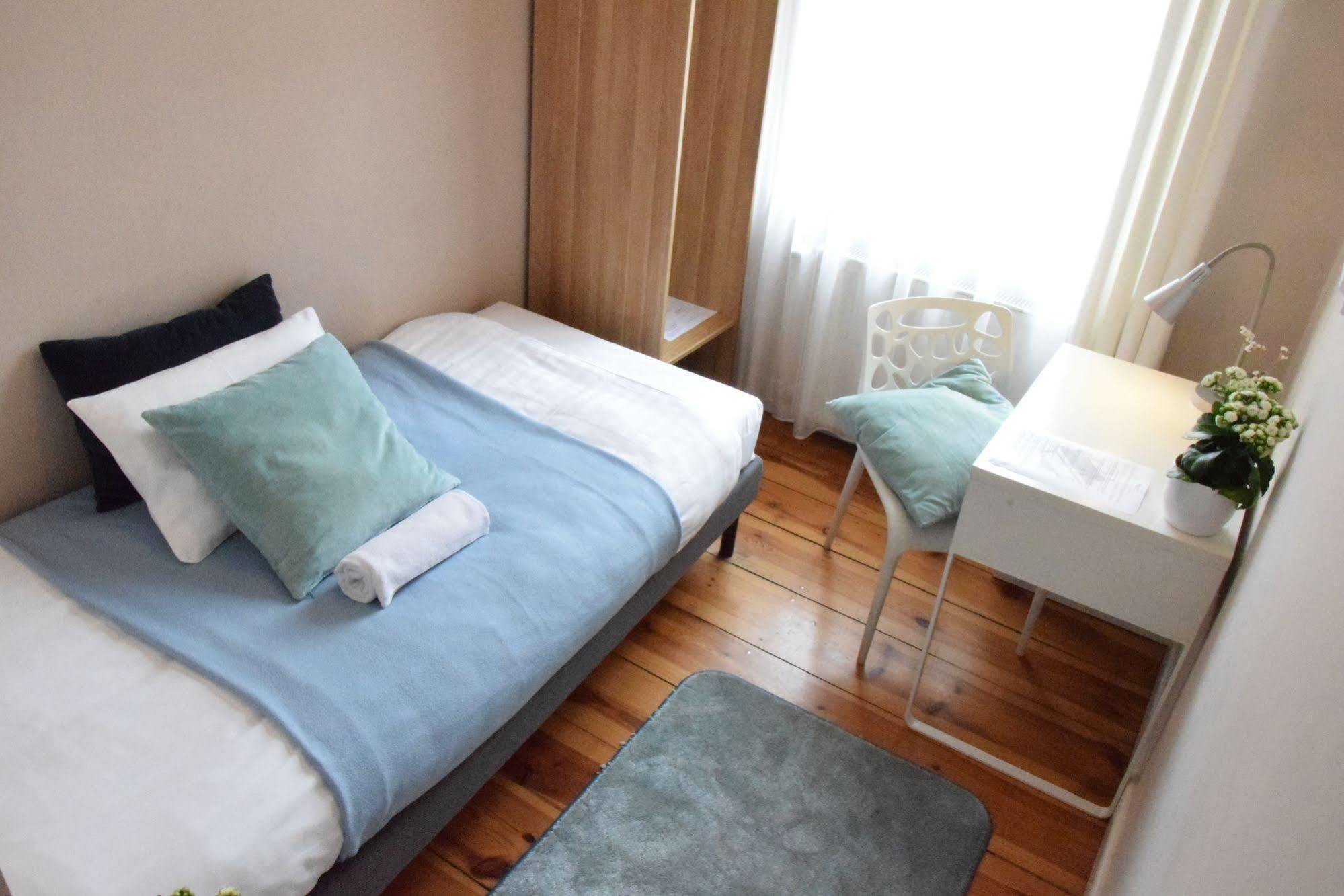 Blooms Inn - City Center Poznan By Friendly Apartments Eksteriør bilde