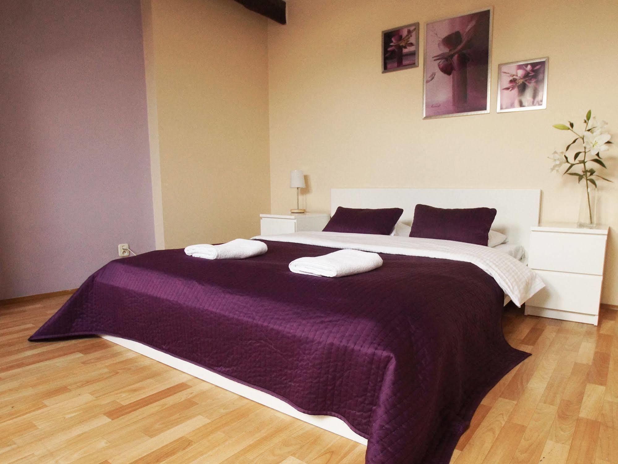 Blooms Inn - City Center Poznan By Friendly Apartments Eksteriør bilde
